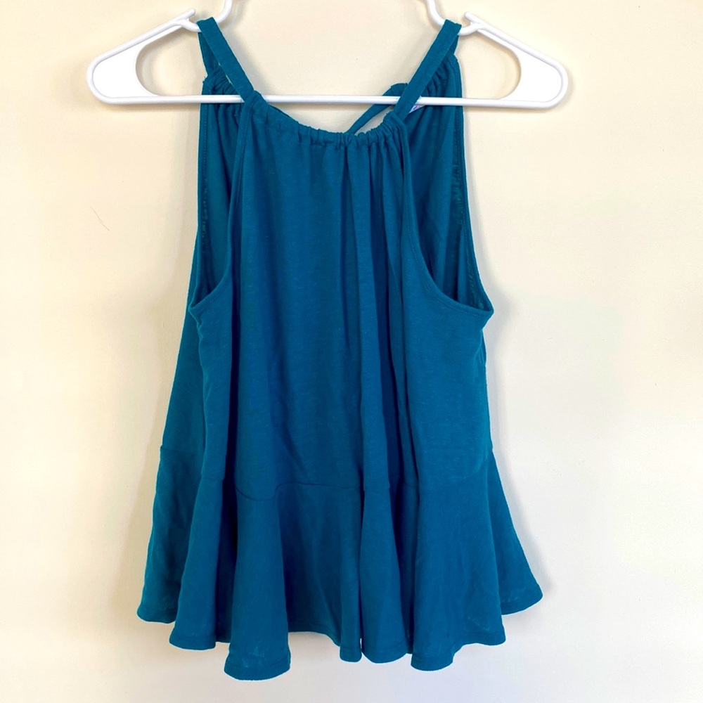 Teal flowy tank with keyhole back
